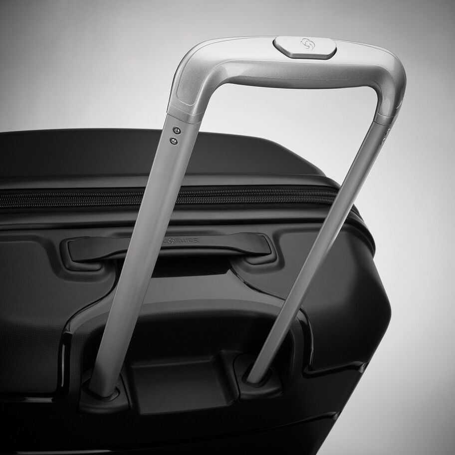 Samsonite Freeform&trade; Spinner Large in the color Black. image number 6